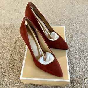 Michael Michael Kors Flex Suede Pumps